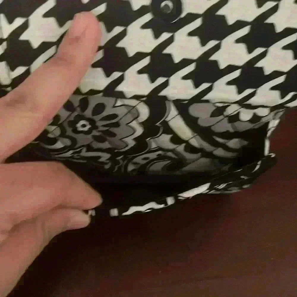 Vera Bradley mini wallet - Picture 4 of 8